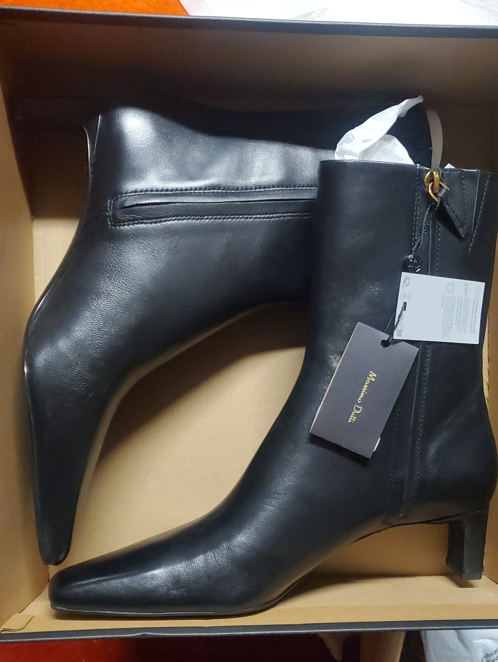 Massimo Dutti Black Leather Pointed Ankle Boots